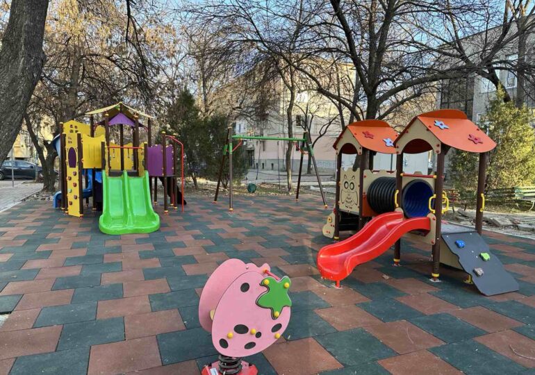 В "Северен" откриха 23-та нова детска площадка (СНИМКИ)