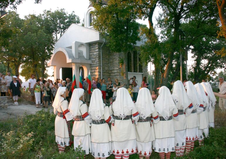 Мистериите на Хухла: Огън ме горя, не изгорях, нож ме сече – жива съм!