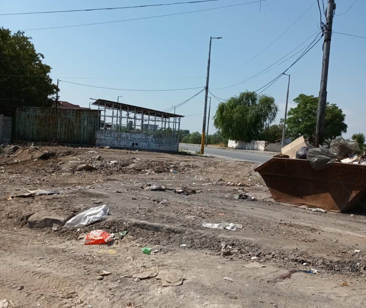 За поредна седмица: Изринаха над 100 тона отпадъци от "Столипиново" (СНИМКИ)