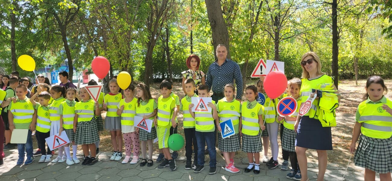 Кметът на "Тракия" в инициатива на областния управител за Деня без загинали на пътя (СНИМКИ)