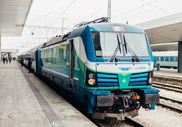 БДЖ вдига цените на билетите за пътуване с влак