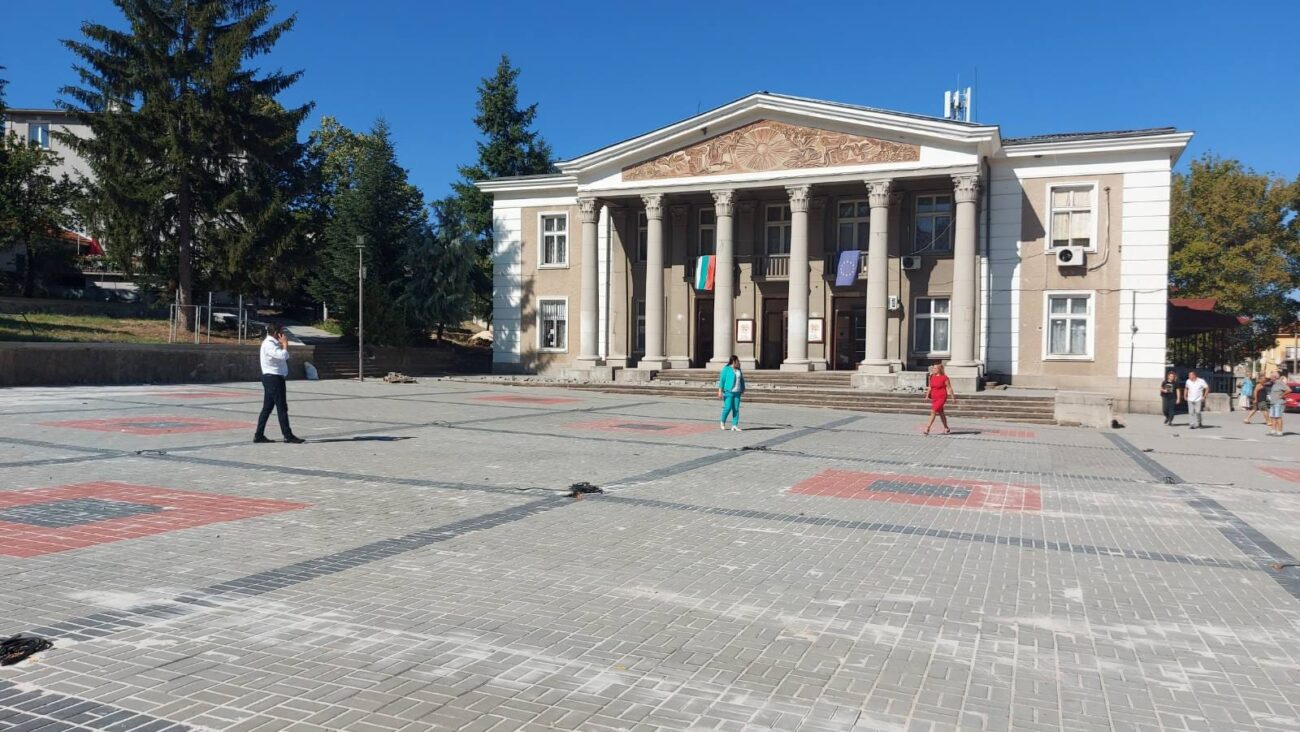 Откриха официално обновените детски градини в Първенец и Брестовица (СНИМКИ)