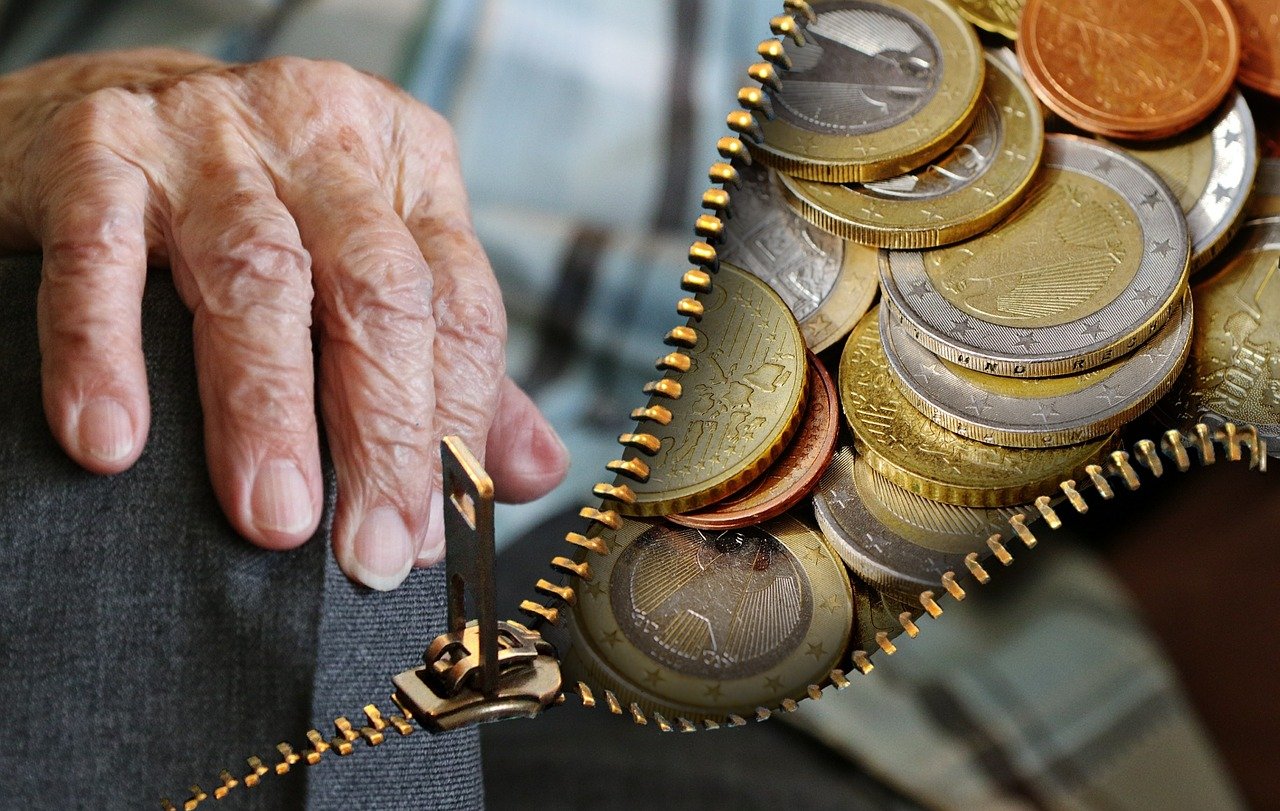 Увеличението на пенсиите от юли може да е по-ниско от обещаното?