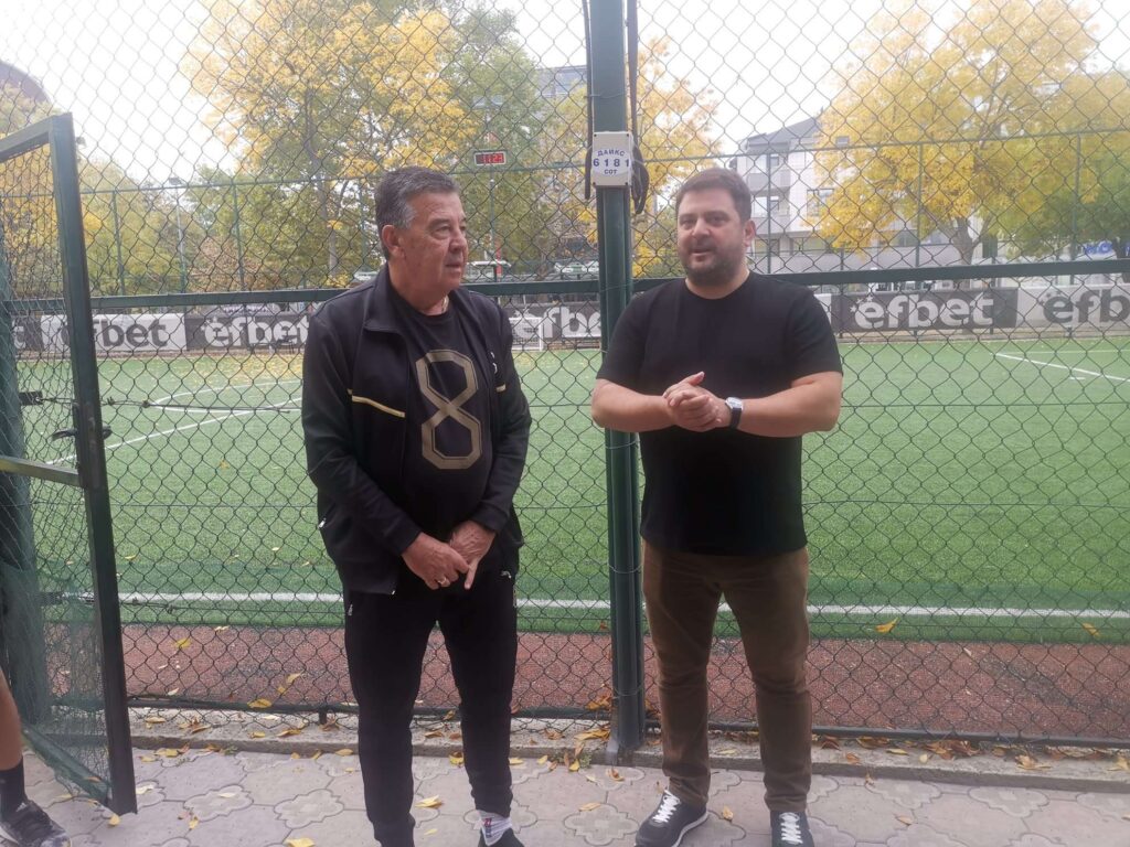 Ангел Славов организира футболен турнир в „Западен“, ще работи за развитието на спорта в района (СНИМКИ)