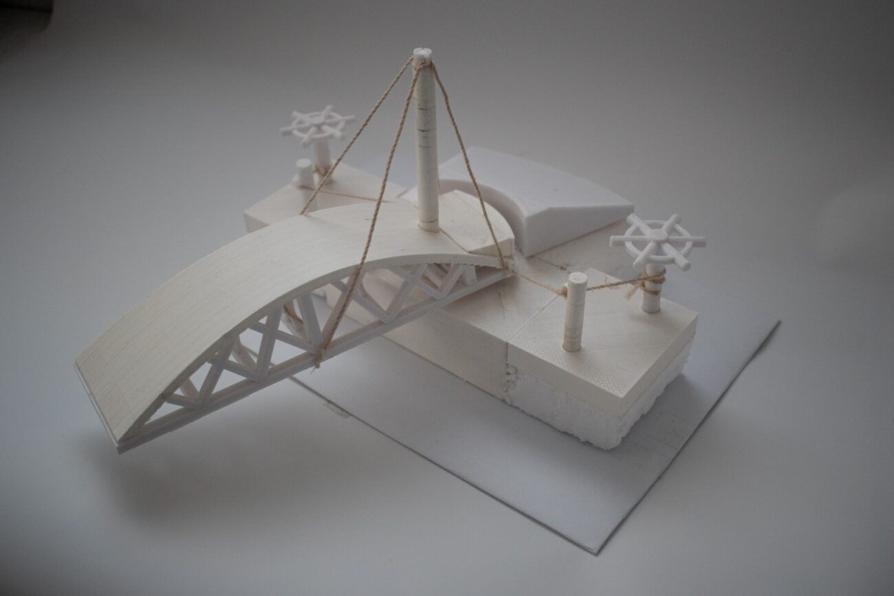 Танк и армейски мост на Леонардо да Винчи „влязоха“ в Техническия университет – филиал Пловдив