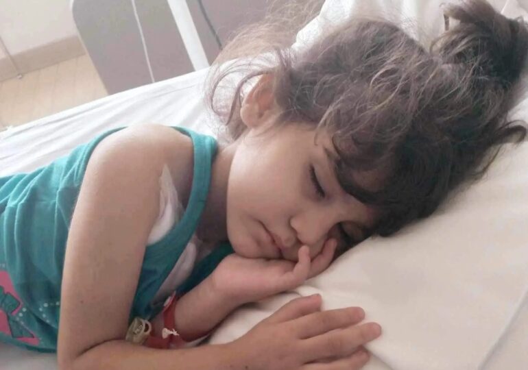 Зов за помощ: Да помогнем на малката Петранка да се пребори с тежката болест