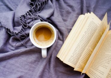 Кои са любимите книги на българите: Класация на книжарници Orange