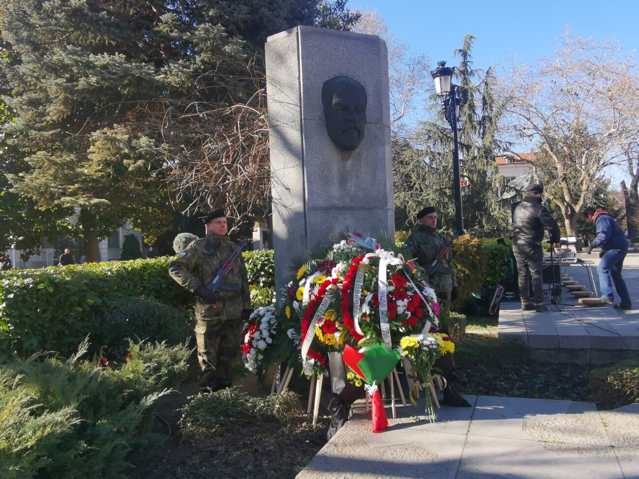 Пловдив отбеляза 170-тата годишнина от рождението на Стефан Стамболов (СНИМКИ)