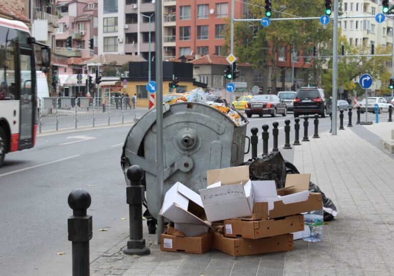„Чистота“ събира кашони от малки търговски обекти в Пловдив