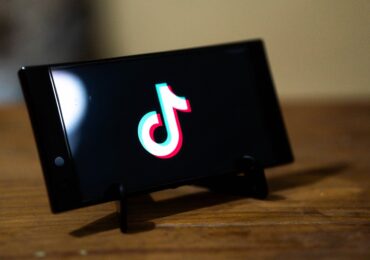 В Албания забраняват TikTok за една година