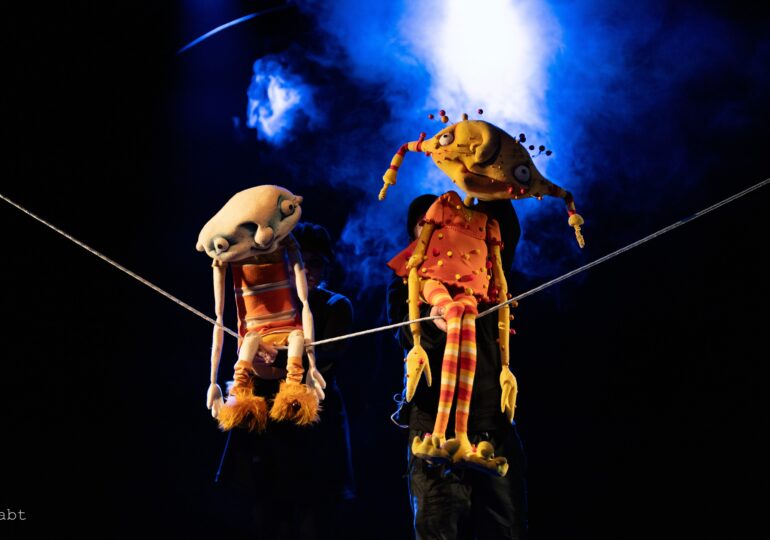 Спектакълът "По ръба на небето" се завръща на сцената на Кукления театър в Пловдив