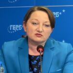 "Борците за демокрация не зоват за онлайн линчове": Деница Сачева показа черен списък на журналисти, разпространяван от участници в протестите 1 „Борците за демокрация не зоват за онлайн линчове“: Деница Сачева показа черен списък на журналисти, разпространяван от участници в протестите