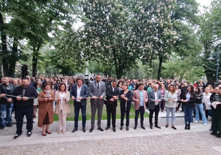 Откриха официално обновената Градска градина на Пловдив (ВИДЕО)