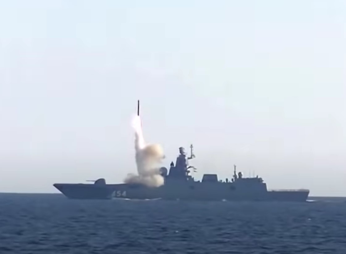 Навръх 24 май: Русия с масирана атака срещу Украйна, удари с ракета „Орешник“ цел край Киев (ВИДЕО)
