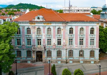 Община Пловдив превръща сградата на БНБ във филиал на Археологическия музей