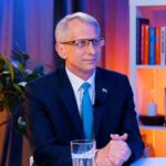 Денков: Управляващите да спрат с приказките, че ситуацията е катастрофална, така оскъпяват лихвите по бъдещ дълг 1 Денков: Управляващите да спрат с приказките, че ситуацията е катастрофална, така оскъпяват лихвите по бъдещ дълг