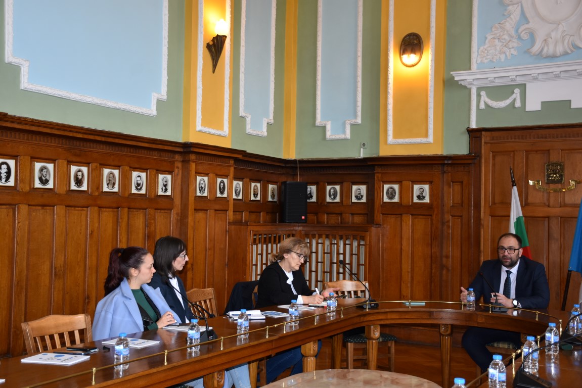 Заместник-кметът Пламен Панов посрещна делегация от сръбски журналисти