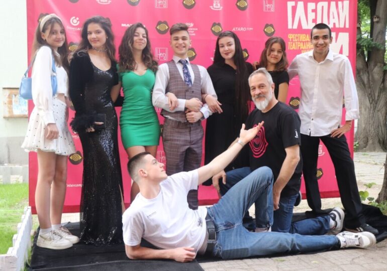 Пловдивските младежки театрални школи показват талант във фестивала “Гледай Ти”