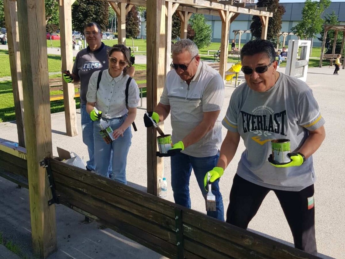 ГЕРБ в „Тракия“ с доброволческа инициатива в Парк 2019 (СНИМКИ)