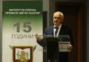 Министърът на отбраната: Очакваме 57 млн. евро в замяна на помощта за Украйна