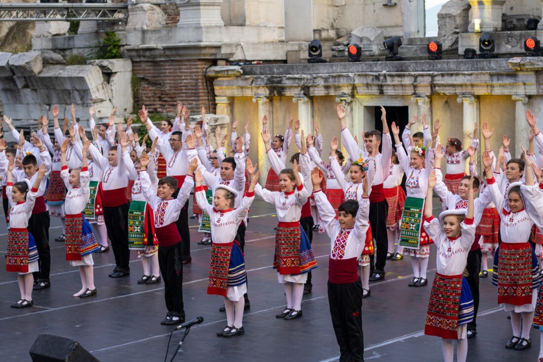 Детският танцов състав "Луди Млади" ще представи Пловдив на престижен фестивал в Гърция (СНИМКИ)