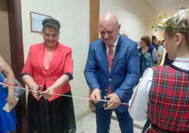 Министър Цоков откри нова зала на Университетския център за иновативни образователни технологии в ПУ