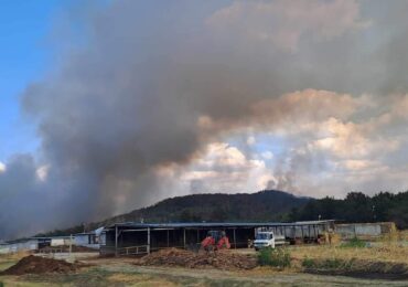 Обстановката с пожарите в Средногорието остава сложна