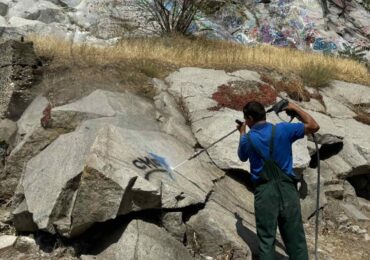 "Чистота" с нова технология във войната с графитите