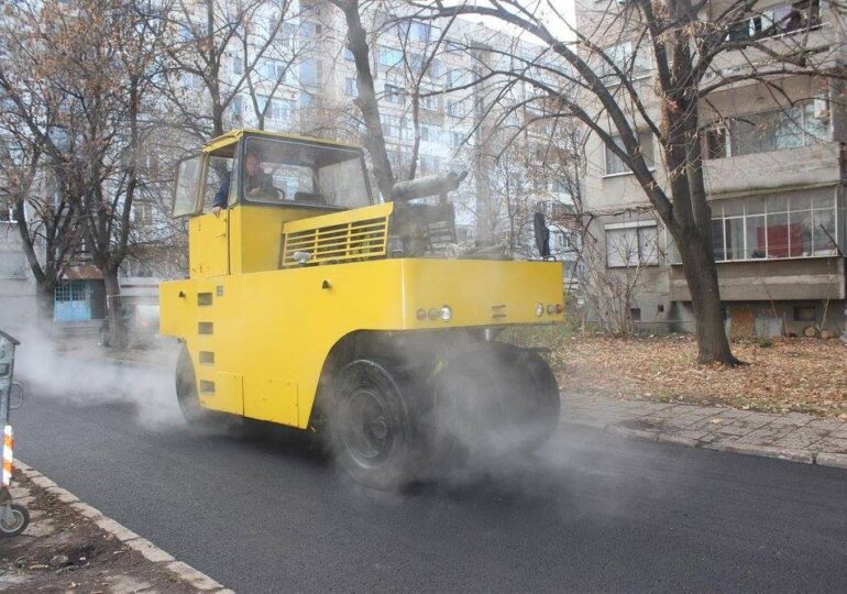 До дни асфалтират кръстовището на „Брезовско шосе“ , ще има промени в движението