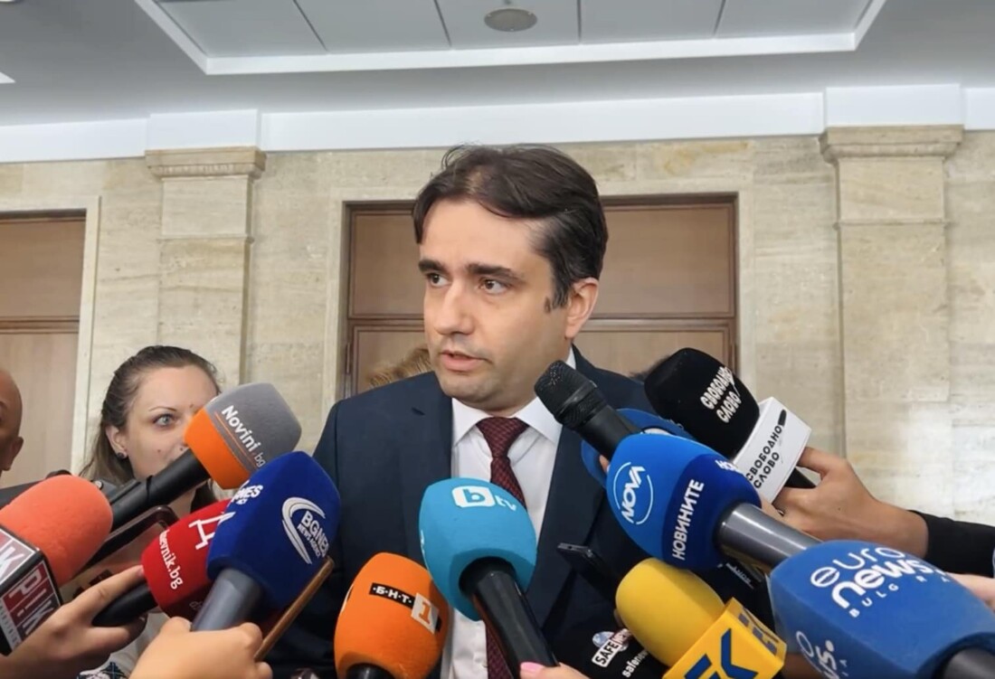 Божидар Божанов: Още идната седмица може да отхвърлим референдума за еврото