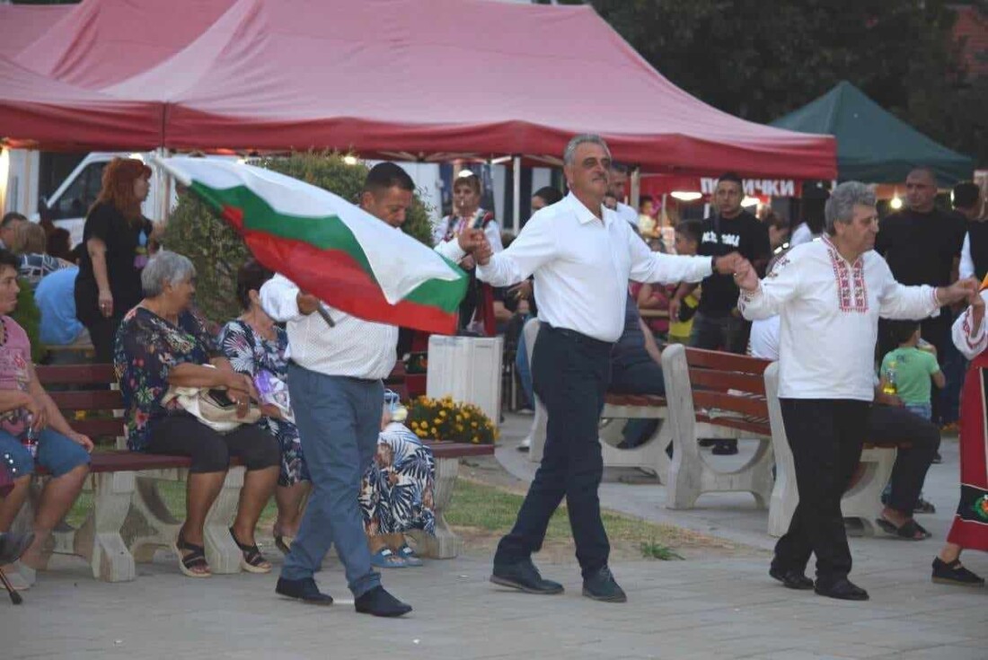 Родовете на Крислово се събраха (СНИМКИ)