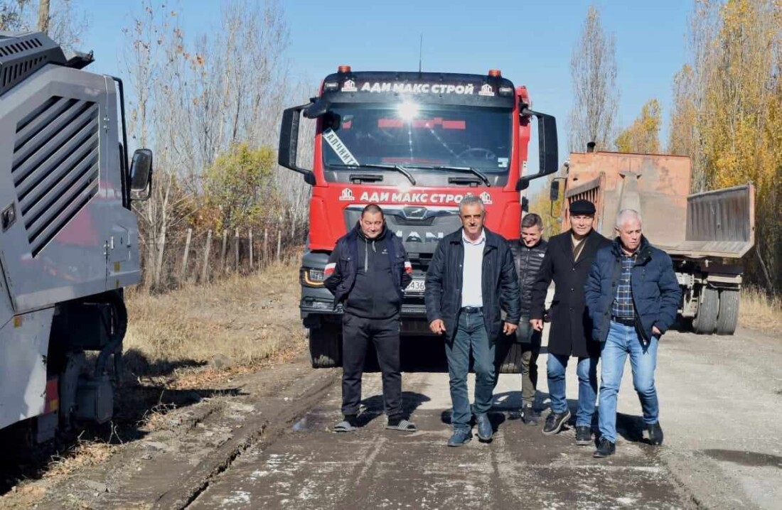 Димитър Иванов инспектира ремонта на пътя Желязно – Войводиново