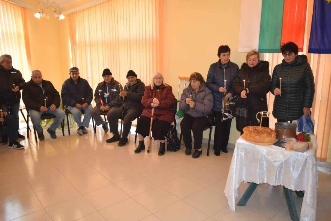 Откриха нов пенсионерски клуб в Радиново (СНИМКИ)