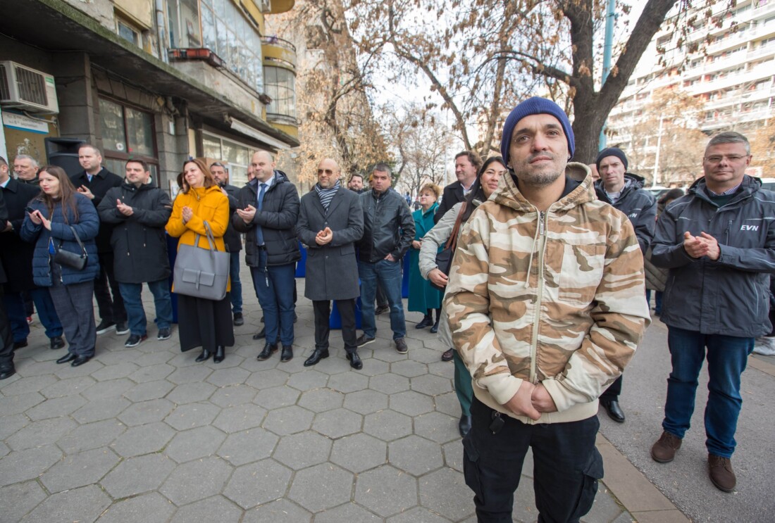 В Пловдив откриха стенопис за 20-атата годишнина членство на България в НАТО (СНИМКИ)