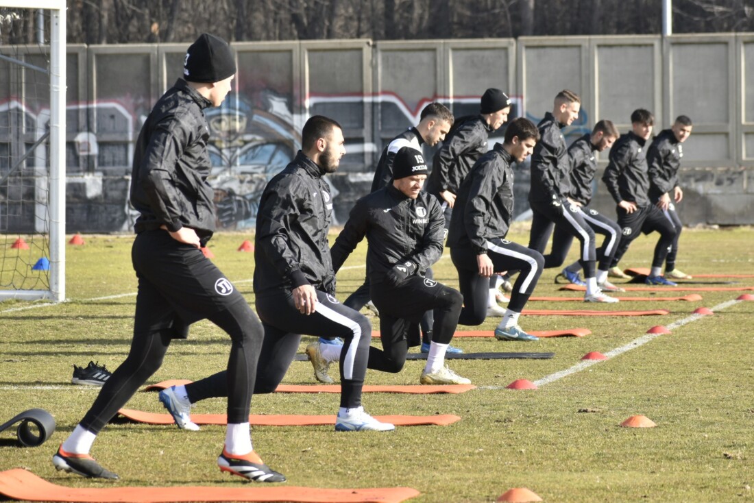  Локомотив Пловдив с първа подготовка, клубът се раздели с Мартин Луков (СНИМКИ) 