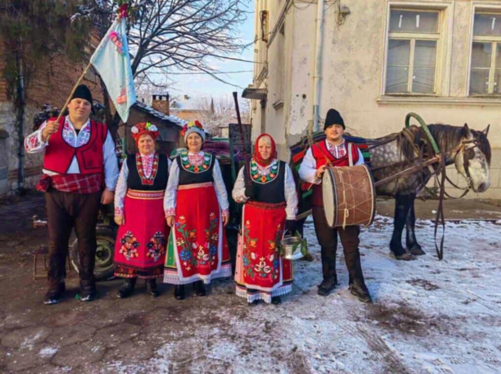 29 бебета ще бъдат благословени на Бабинден в Mаноле, Oбщина Марица отбелязва празника (СНИМКИ)