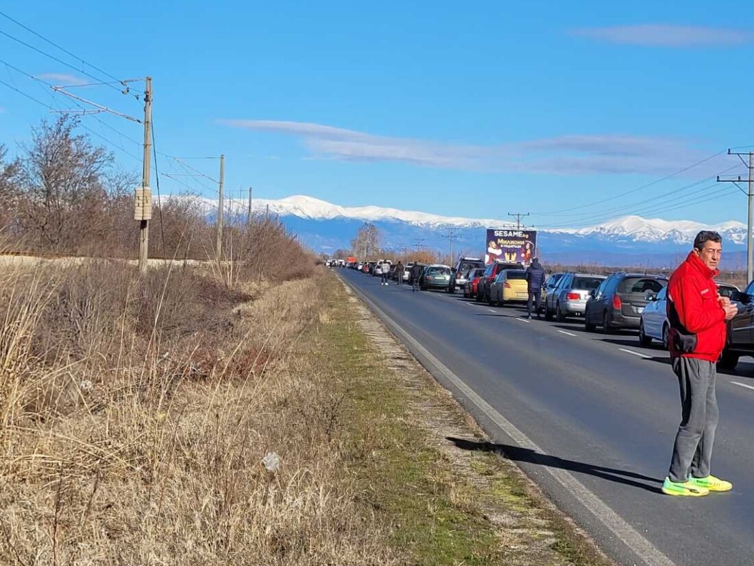 Тежка катастрофа затвори пътя Пловдив - Карлово