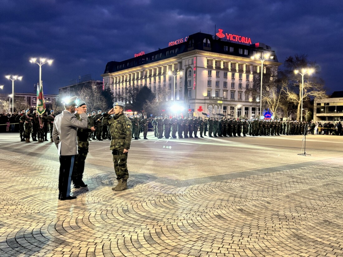 С тържествена заря-проверка приключиха честванията по случай 3 март в Пловдив (СНИМКИ)