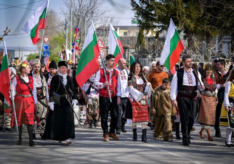 Кукери в Марково: Традиция с благородна кауза (ПРОГРАМА)