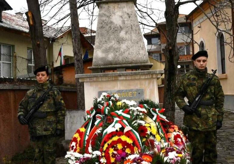 Кметът на Асеновград: Дали заветът на дедите ни ще грее в погледите на нашите деца, зависи само от нас (СНИМКИ)