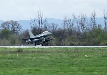 Командирът на ВВС: След кацането на F-16 е констатирано отклонение в работата на една от системите