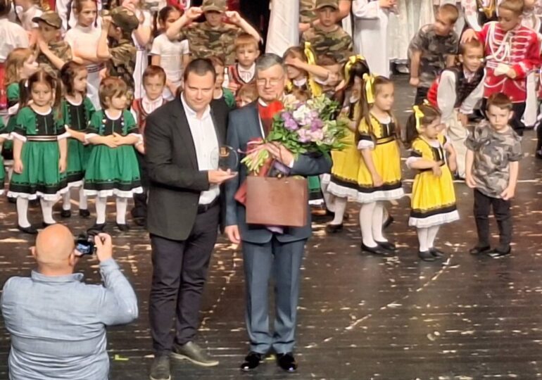 Малките гвардейци от ДГ „Мая“ отбелязаха 10-годишен юбилей (СНИМКИ и ВИДЕО)