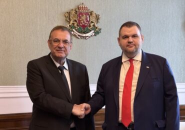 "Жалка персонална капитулация пред Пеевски": ДПС на Доган отрече да има обединение с Ново начало