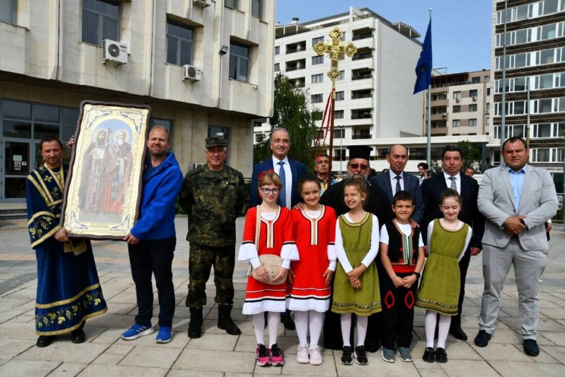 С тържествена програма: Асеновград отбеляза 24-ти май (СНИМКИ)