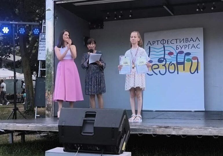 Огромен успех за талантите на Музейна музикална школа към сдружение "Бемол 13" в Асеновград (СНИМКИ)
