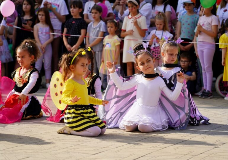 Със събития в двата най-големи парка в района: „Южен“ отпразнува 1 юни (СНИМКИ)