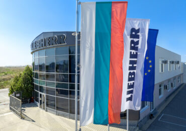 Liebherr разширява производствените си капацитети в България
