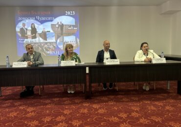 2000 души посещават Небет тепе за 8 часа в Пловдив (СНИМКИ)