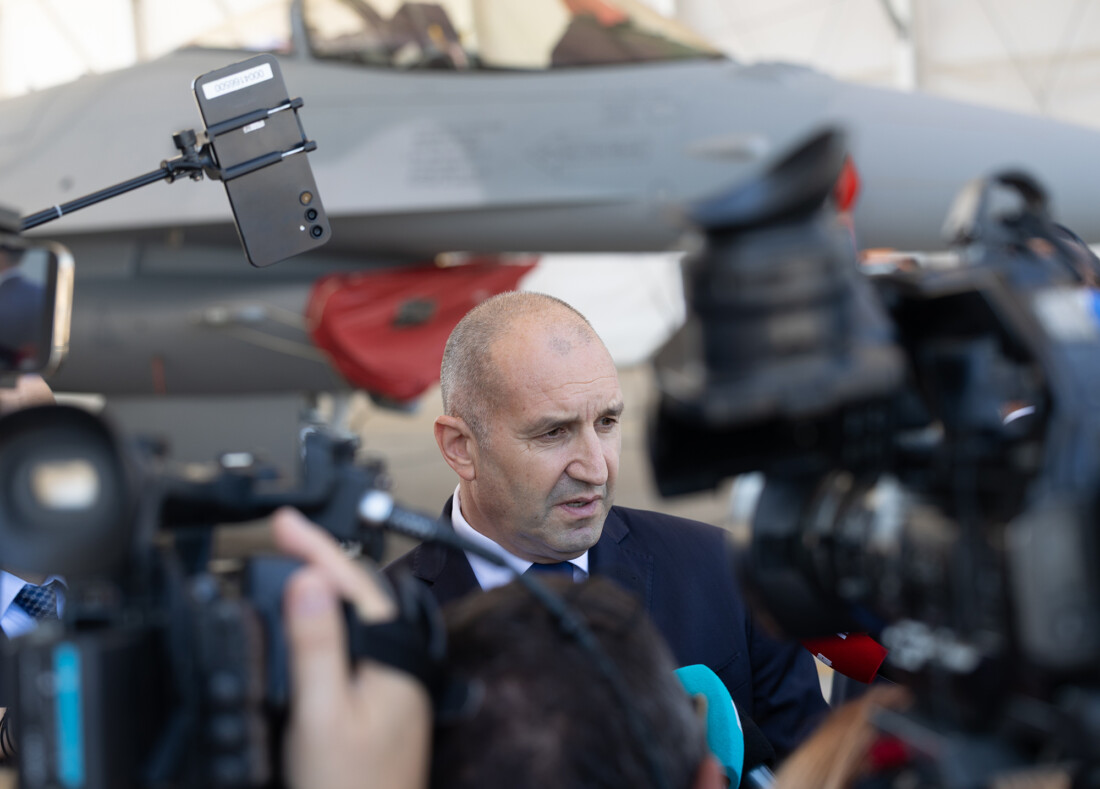 Радев: Да си внесем и депутати за по 500 лева, може да са по-отговорни (СНИМКИ)