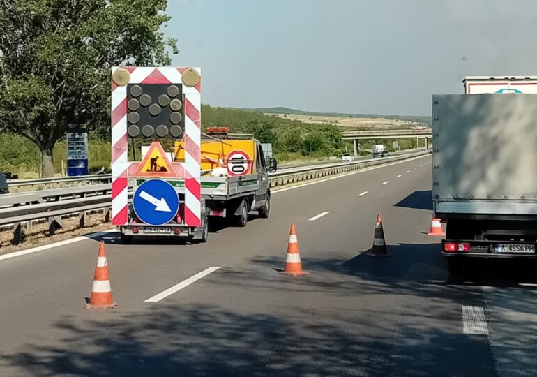 Заради огромен пожар: Затвориха магистрала "Тракия", движението се отклонява по обходен маршрут (ВИДЕО)